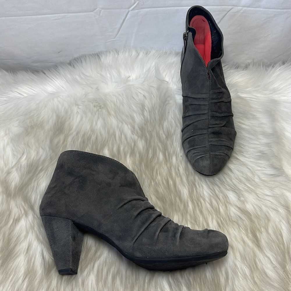 Pas De Rouge Grey Suede Ruched Side Zip Booties Sz 38/US 8